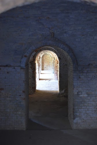 Описание: http://www.avtor-cr.by/image.php/media/nvp/ nvp/ekskursii/brestskay-krepost-vnutri-centr-razvitiy-avtor.JPG?width=&height=&image=/media/nvp/ nvp/ekskursii/brestskay-krepost-vnutri-centr-razvitiy-avtor.JPG