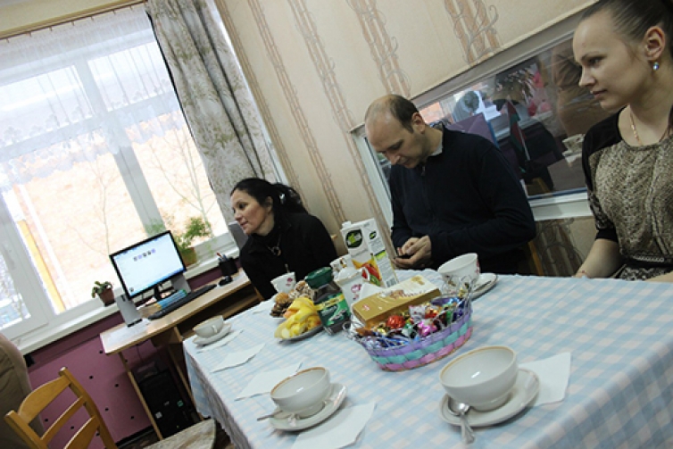 Описание: http://www.avtor-cr.by/image.php//media/poezdka-v-detdom/detskij-dom23-centr-razvitiy-avtor.jpg?width=&height=&image=/media/poezdka-v-detdom/detskij-dom23-centr-razvitiy-avtor.jpg